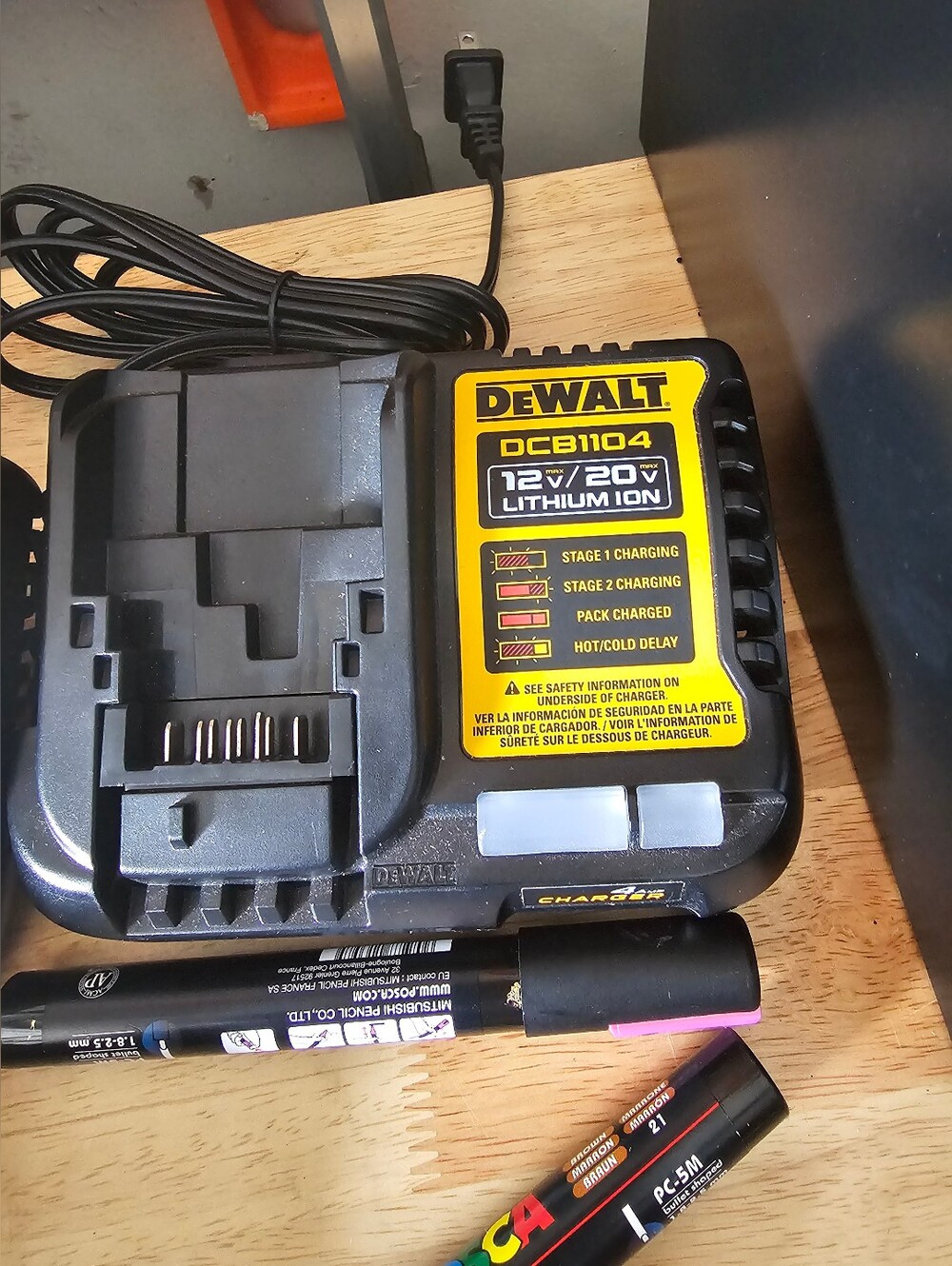 DEWALT DCB104 12V/20V Lithium-Ion Battery Charger - Black/Yellow